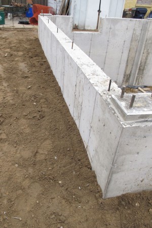 Foundation wall