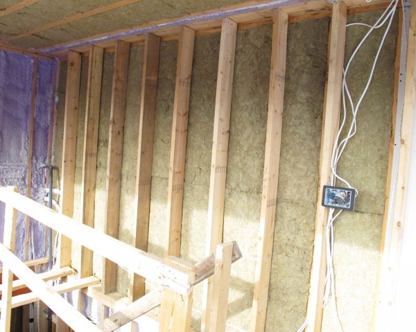 Roxul batt insulation