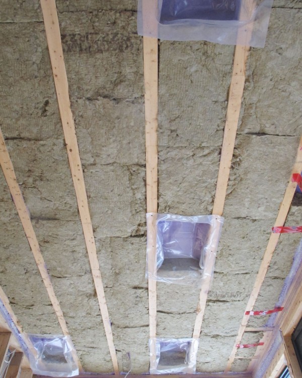 Roxul batt insulation