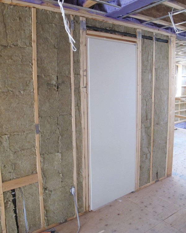 Interior insulation / soundproffing