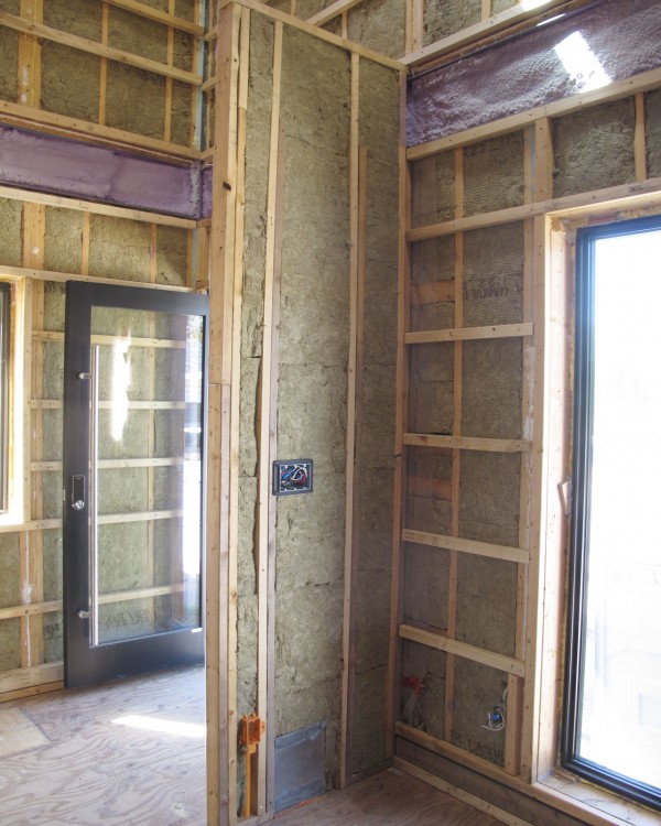 Interior insulation / soundproffing